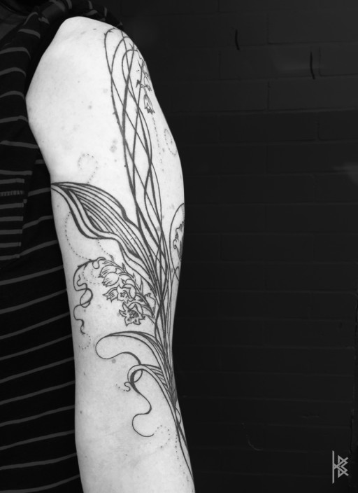 Lily of the Valley Sleeve